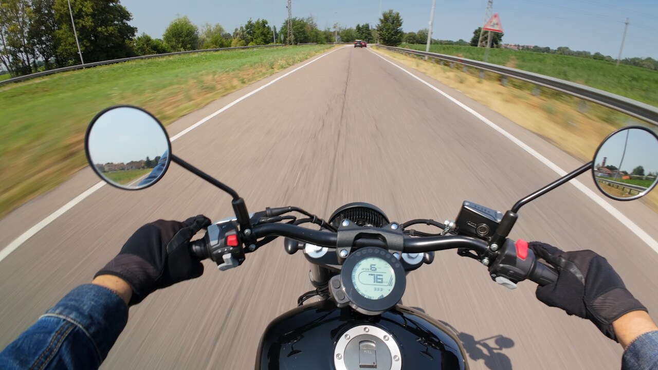 DueruoteTG #208 - Keeway RK V125C, Midland BikePlay Guardian, le multe ai motociclisti: ecco perché